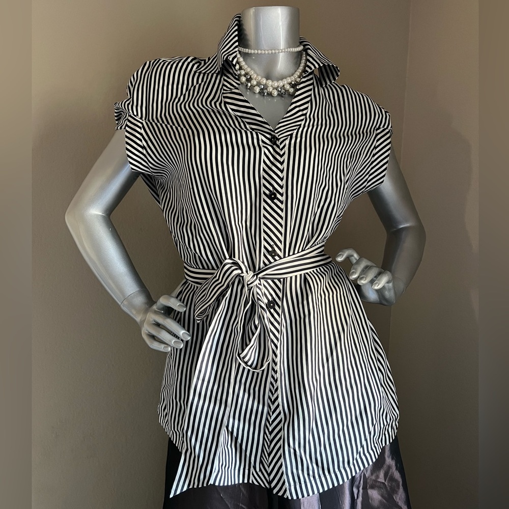 Escada ‘Norah’ versatile silk striped top with p*ssy bow tie